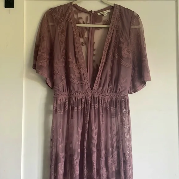maroon floral bridesmaid dresses Duntery Short Sleeveless Junior Bridesmaid Dress in Tulle Lace A-Line, Burgundy